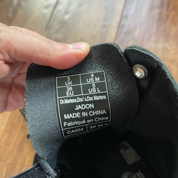 Doctor martens jadon boot size 5 lightly used. - Picture 2 of 3